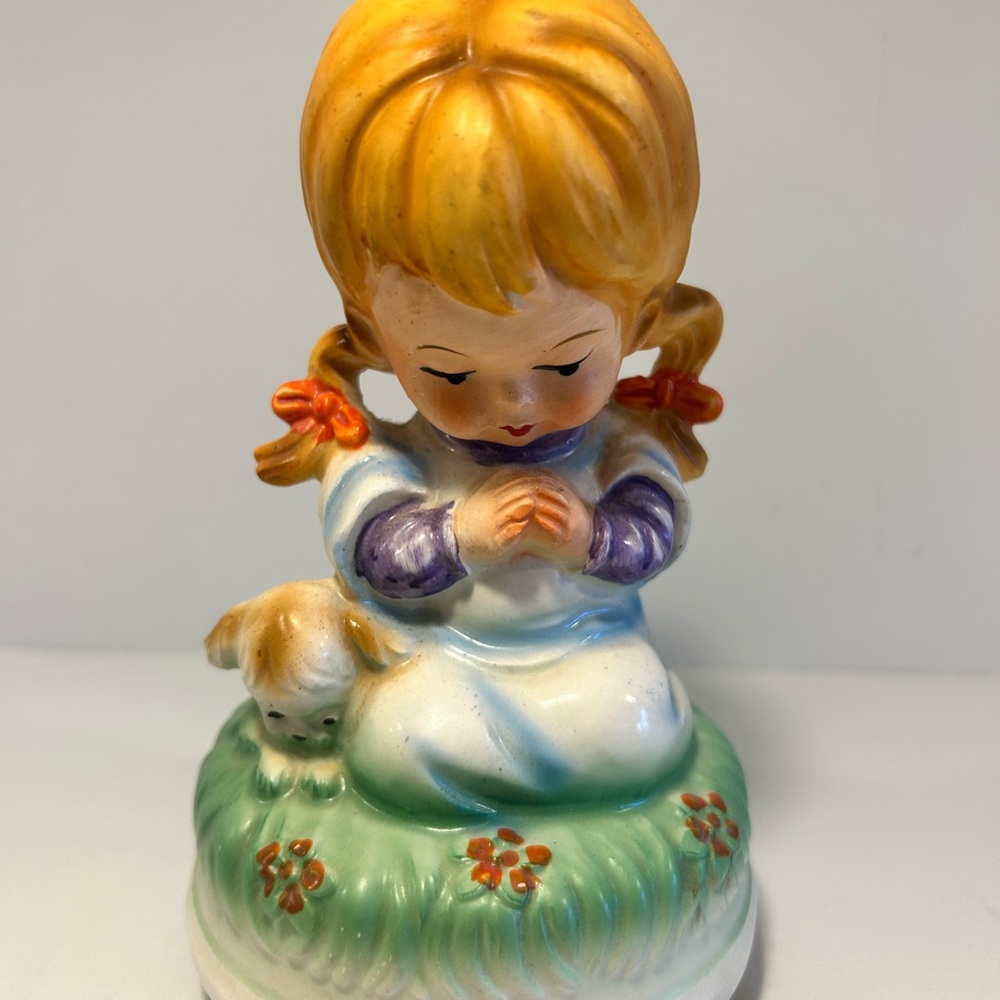 Vintage Fred Roberts Praying Girl with Lamb Music Box Figurine Japan Nursery